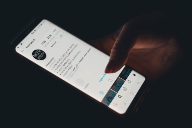 ניתן גם להעזר ברשתות החברתיות כדי לבצע יותר מכירות או עסקאות דרך הדיגיטל